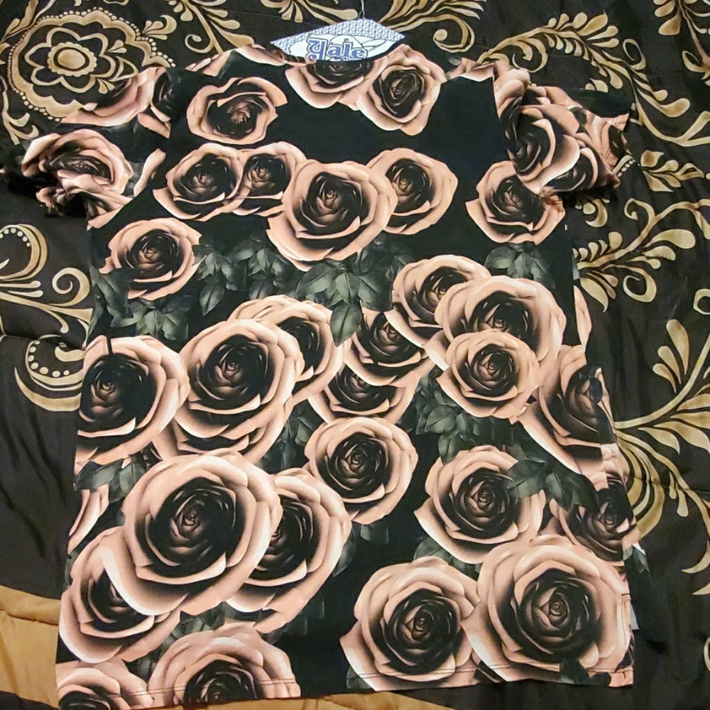 Nike Tee - Picture 2 of 2